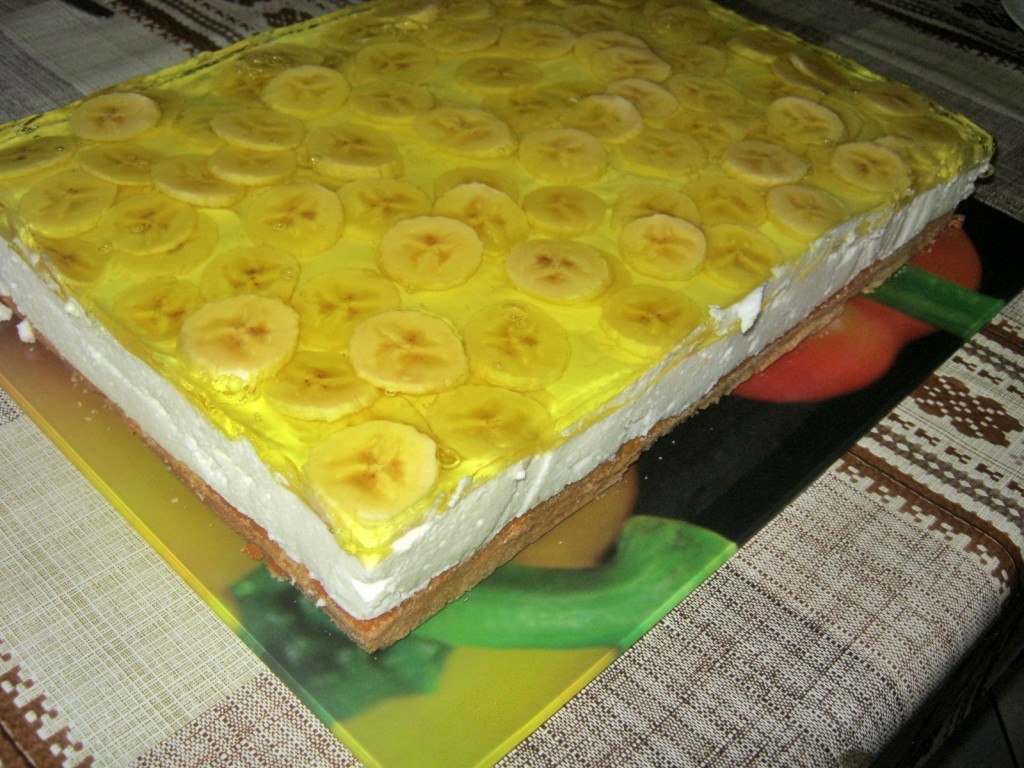 Ciasto serowo- śmietanowe z bananami